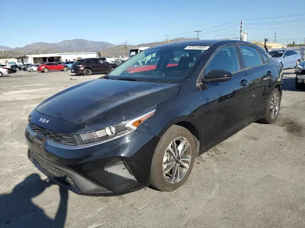 3KPF24AD1PE665763 2023 KIA FORTE - Image 1