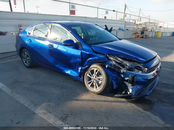 3KPF24AD1PE667352 2023 KIA FORTE - Image 1