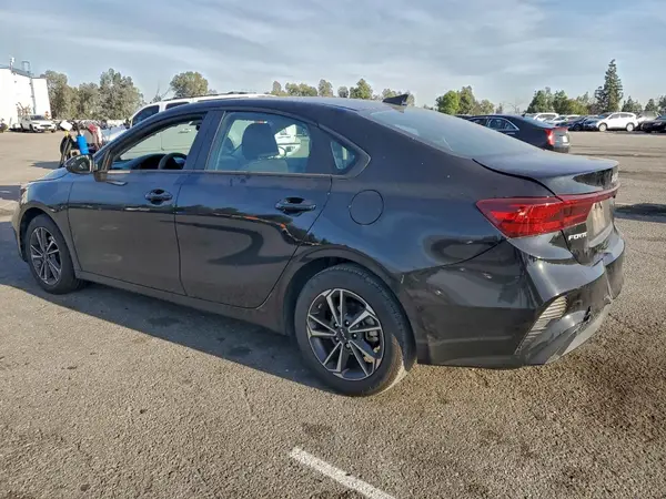 3KPF24AD1PE672230 2023 KIA FORTE - Image 2