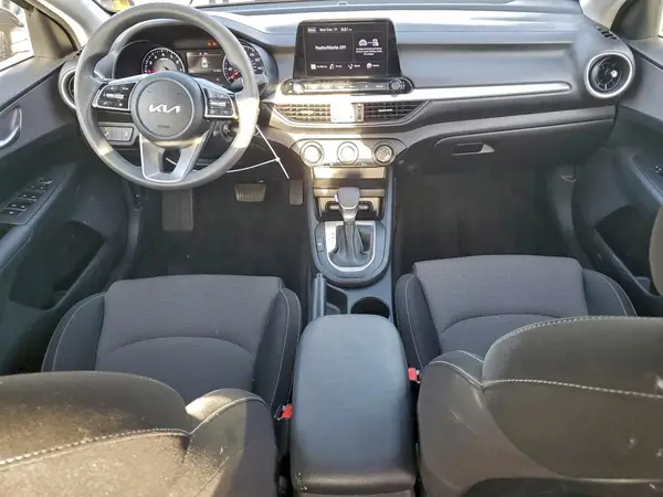 3KPF24AD1PE672230 2023 KIA FORTE - Image 8