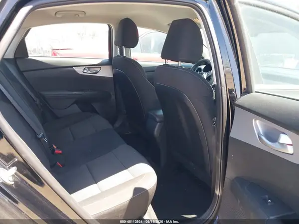 3KPF24AD1PE673328 2023 KIA FORTE - Image 8
