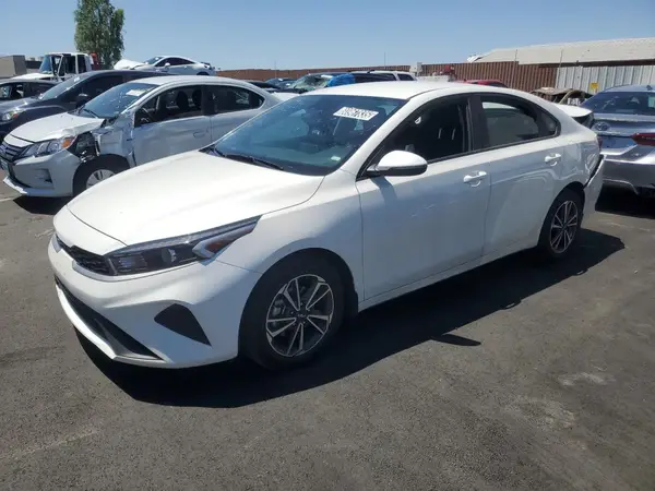 3KPF24AD1PE673703 2023 KIA FORTE - Image 1