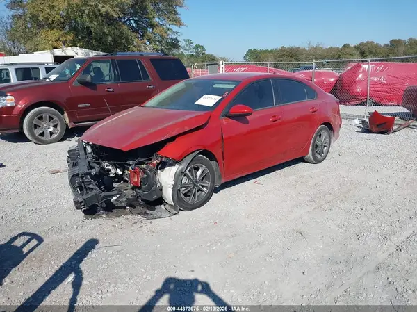 3KPF24AD1PE677685 2023 KIA FORTE - Image 2