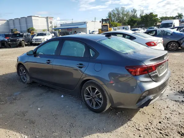 3KPF24AD1PE678688 2023 KIA FORTE - Image 2