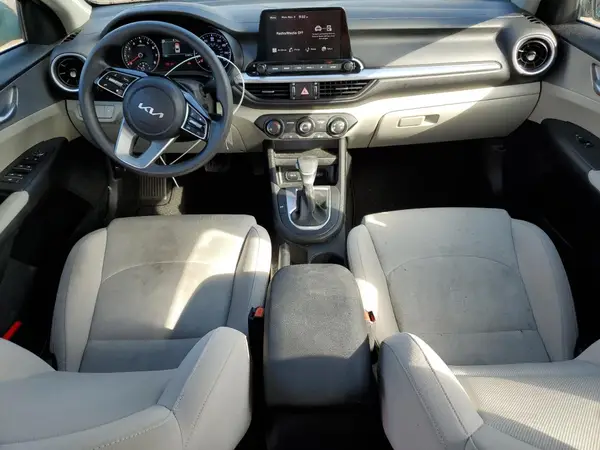 3KPF24AD1PE678688 2023 KIA FORTE - Image 8