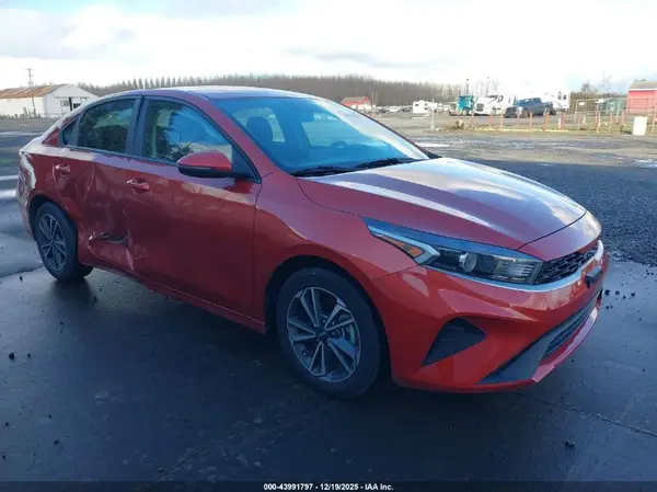3KPF24AD1PE680408 2023 KIA FORTE - Image 1