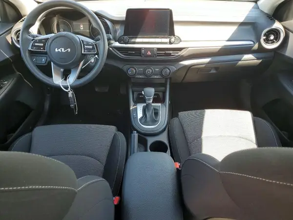 3KPF24AD1PE681493 2023 KIA FORTE - Image 8
