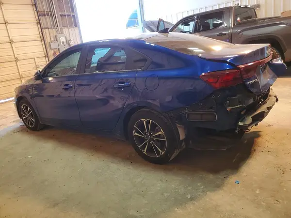3KPF24AD1PE683745 2023 KIA FORTE - Image 2