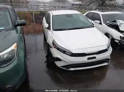 3KPF24AD1PE684328 2023 KIA FORTE