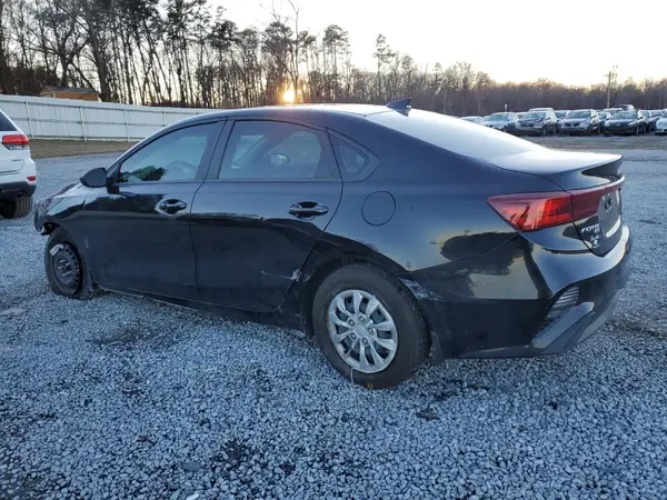 3KPF24AD1PE684703 2023 KIA FORTE - Image 2