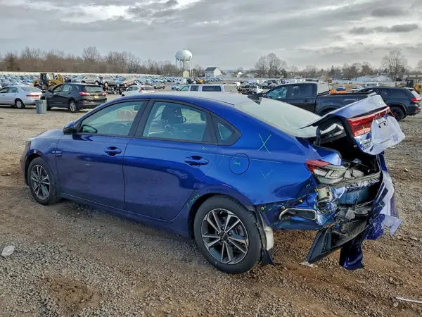 3KPF24AD1PE685382 2023 KIA FORTE - Image 2