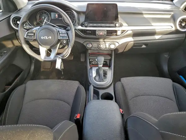 3KPF24AD1PE685382 2023 KIA FORTE - Image 8