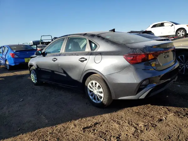 3KPF24AD1PE685625 2023 KIA FORTE - Image 2