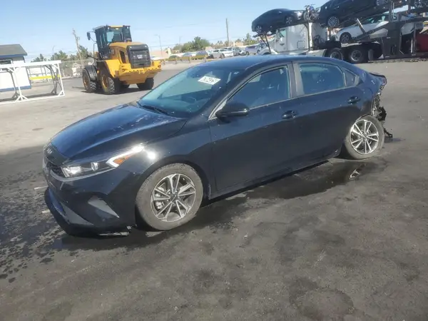 3KPF24AD1PE686709 2023 KIA FORTE - Image 1