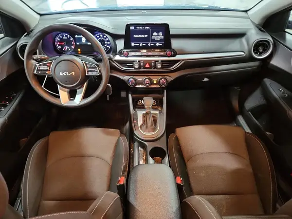 3KPF24AD1PE688105 2023 KIA FORTE - Image 8