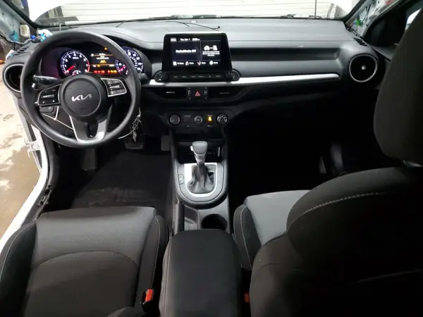 3KPF24AD1PE690999 2023 KIA FORTE - Image 8