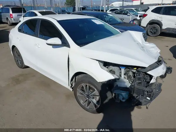3KPF24AD1PE692140 2023 KIA FORTE - Image 1