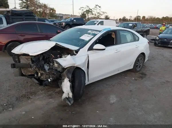 3KPF24AD1PE693739 2023 KIA FORTE - Image 2