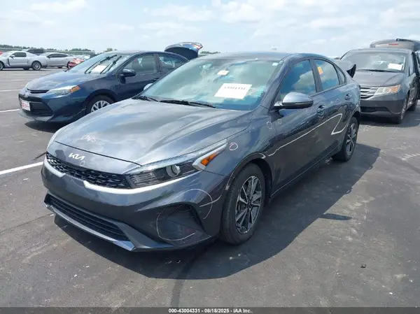 3KPF24AD1PE694079 2023 KIA FORTE - Image 2