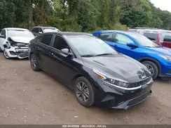 3KPF24AD1PE694745 2023 KIA FORTE