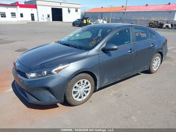 3KPF24AD1PE708238 2023 KIA FORTE - Image 2