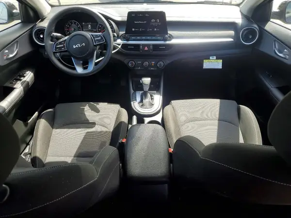 3KPF24AD1RE688706 2024 KIA FORTE - Image 8