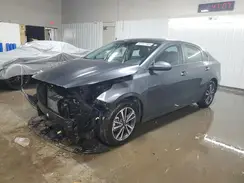 3KPF24AD1RE698829 2024 KIA FORTE