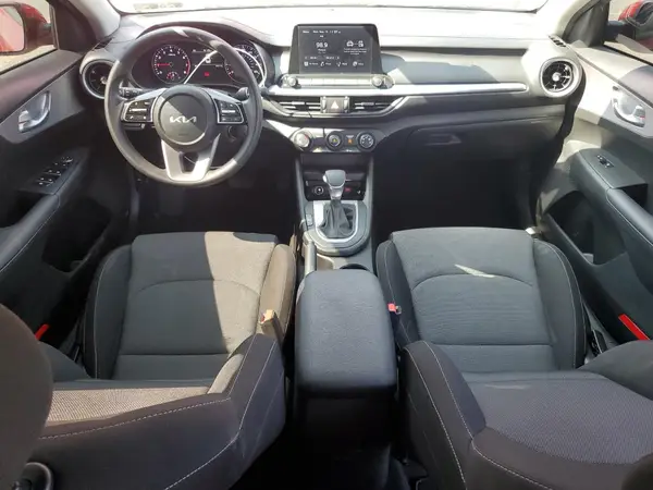 3KPF24AD1RE699009 2024 KIA FORTE - Image 8