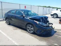 3KPF24AD1RE699432 2024 KIA FORTE