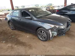 3KPF24AD1RE700868 2024 KIA FORTE