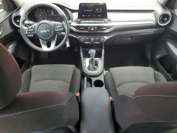 3KPF24AD1RE701308 2024 KIA FORTE - Image 8