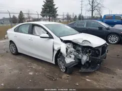 3KPF24AD1RE702135 2024 KIA FORTE