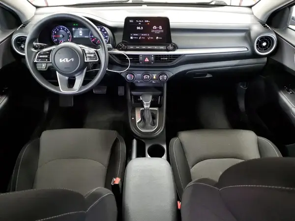 3KPF24AD1RE705567 2024 KIA FORTE - Image 8