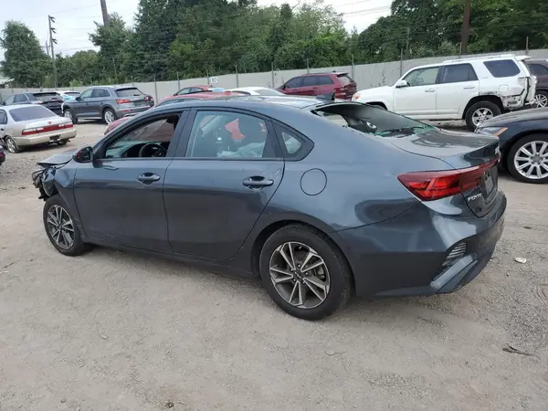 3KPF24AD1RE708694 2024 KIA FORTE - Image 2