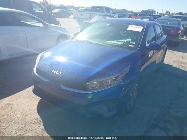 3KPF24AD1RE711711 2024 KIA FORTE - Image 2