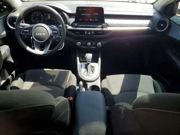 3KPF24AD1RE712941 2024 KIA FORTE - Image 8