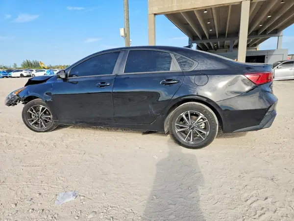 3KPF24AD1RE714768 2024 KIA FORTE - Image 2