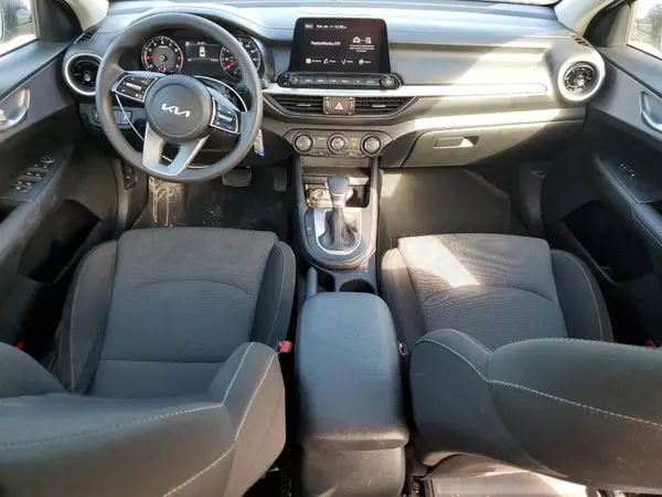 3KPF24AD1RE718836 2024 KIA FORTE - Image 8