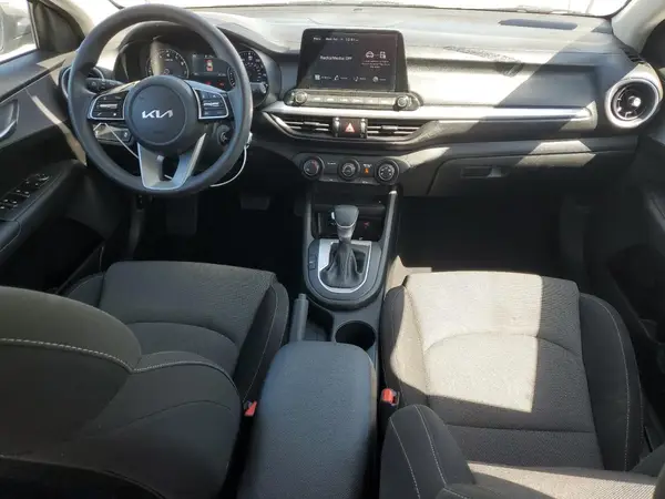 3KPF24AD1RE720070 2024 KIA FORTE - Image 8