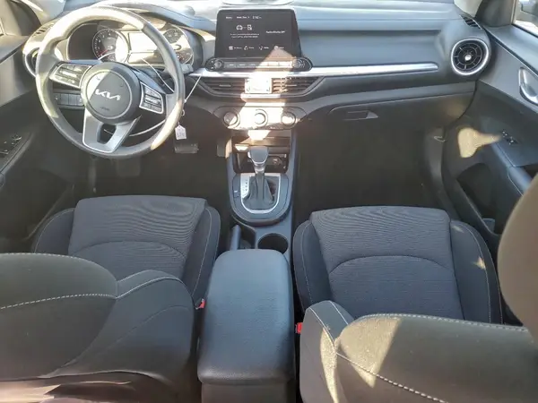 3KPF24AD1RE721476 2024 KIA FORTE - Image 8