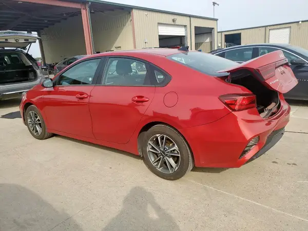 3KPF24AD1RE723017 2024 KIA FORTE - Image 2