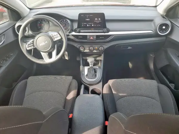 3KPF24AD1RE723017 2024 KIA FORTE - Image 8