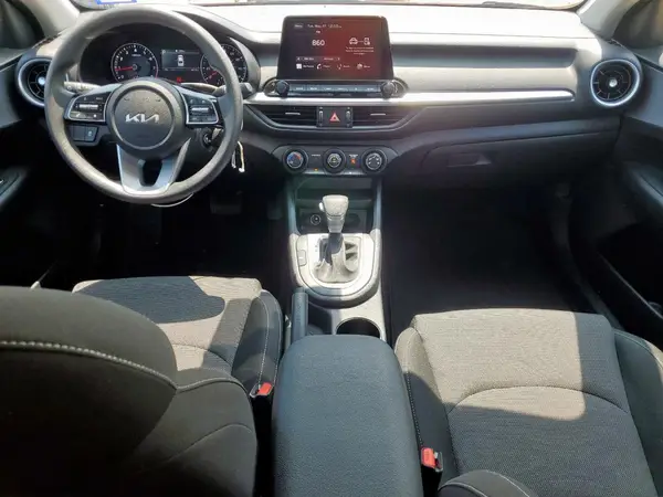 3KPF24AD1RE725799 2024 KIA FORTE - Image 8