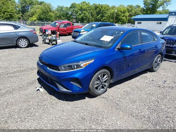 3KPF24AD1RE725866 2024 KIA FORTE - Image 2
