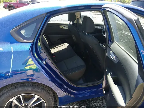 3KPF24AD1RE725866 2024 KIA FORTE - Image 8