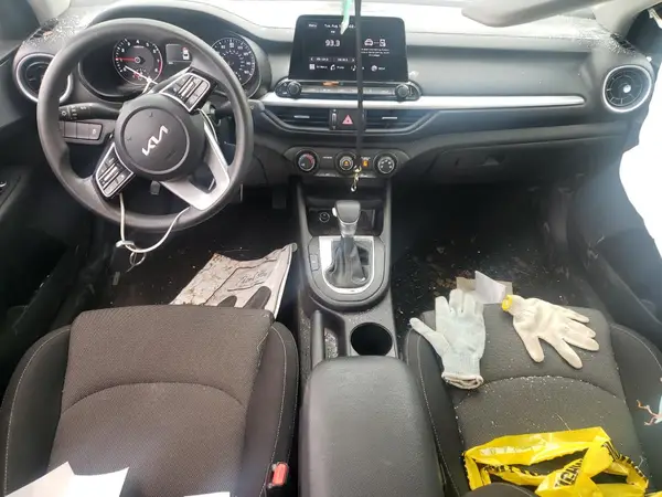 3KPF24AD1RE728217 2024 KIA FORTE - Image 8