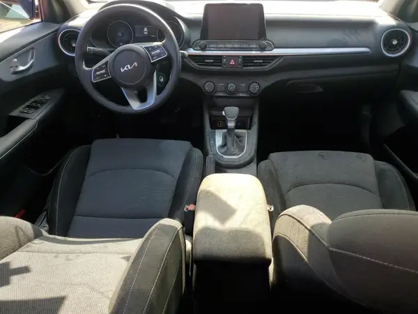 3KPF24AD1RE729822 2024 KIA FORTE - Image 8