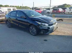 3KPF24AD1RE735068 2024 KIA FORTE