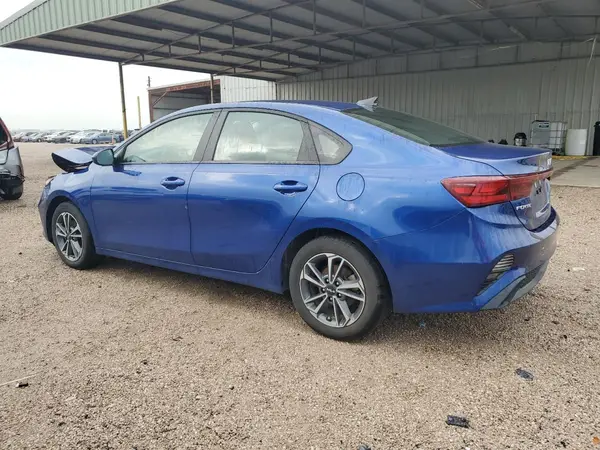 3KPF24AD1RE735765 2024 KIA FORTE - Image 2