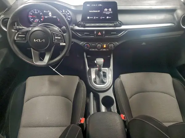 3KPF24AD1RE739167 2024 KIA FORTE - Image 8